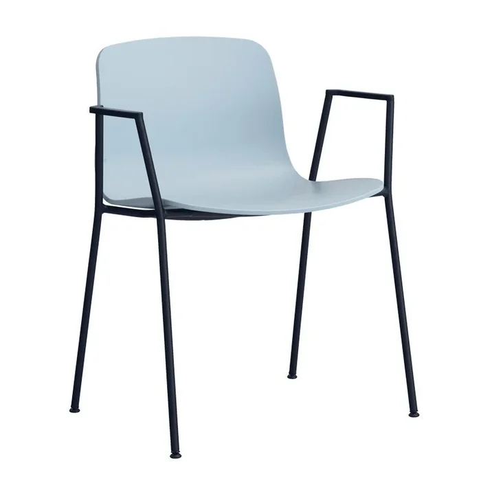 About A Chair AAC18 – HAY