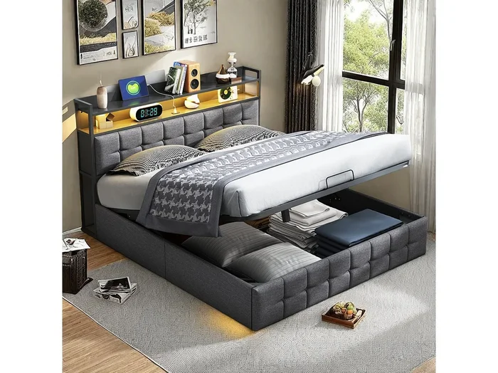 Cama con almacenaje de 140×200 cm en tela gris con somier de láminas, cabecero iluminado por LED, enchufe europeo integrado, diseño moderno y práctico