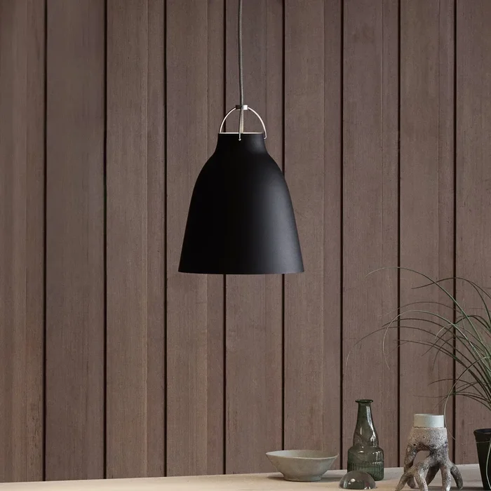 FRITZ HANSEN Caravaggio P2 negro mate