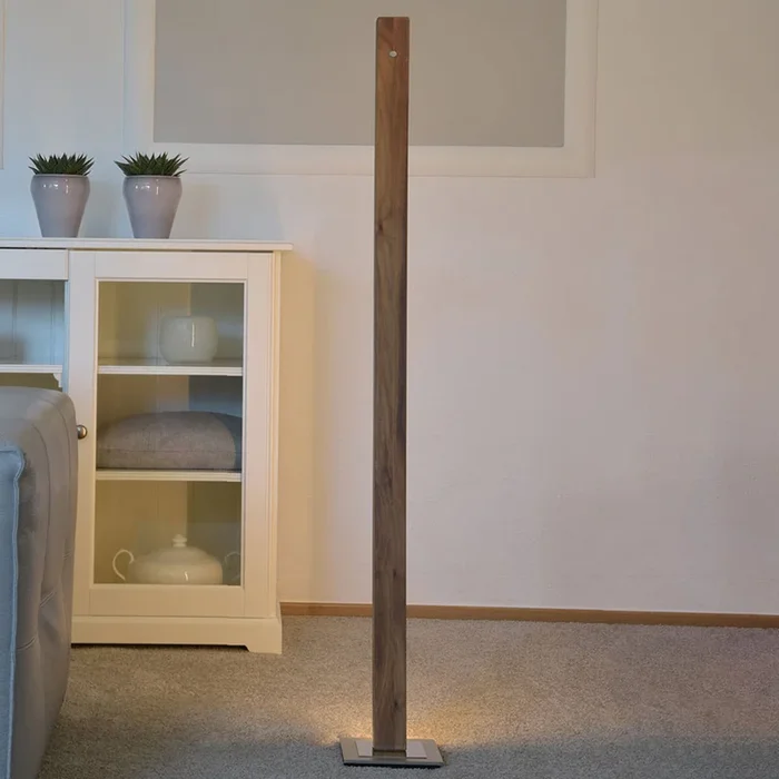 HerzBlut Leonora lámpara de pie LED 122,5cm nogal