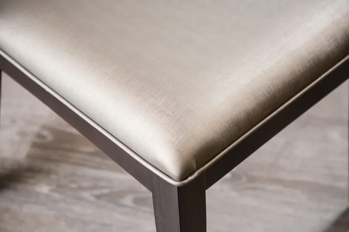 Hinwitz Espresso/Dark Gray Side Chair