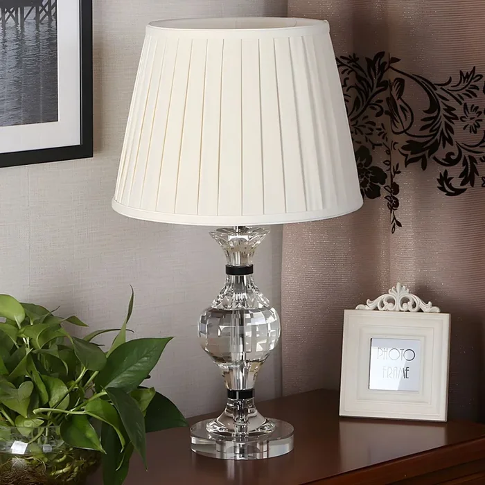 Iluminación de Mesa de Cristal en Beige Estilo Moderno Lámpara de Noche para Dormitorio 1 Bombilla