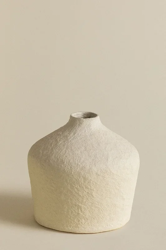 Jarrón Artesanal Decorativo en Papel Maché Brimsley Beige Crema – SKLUM