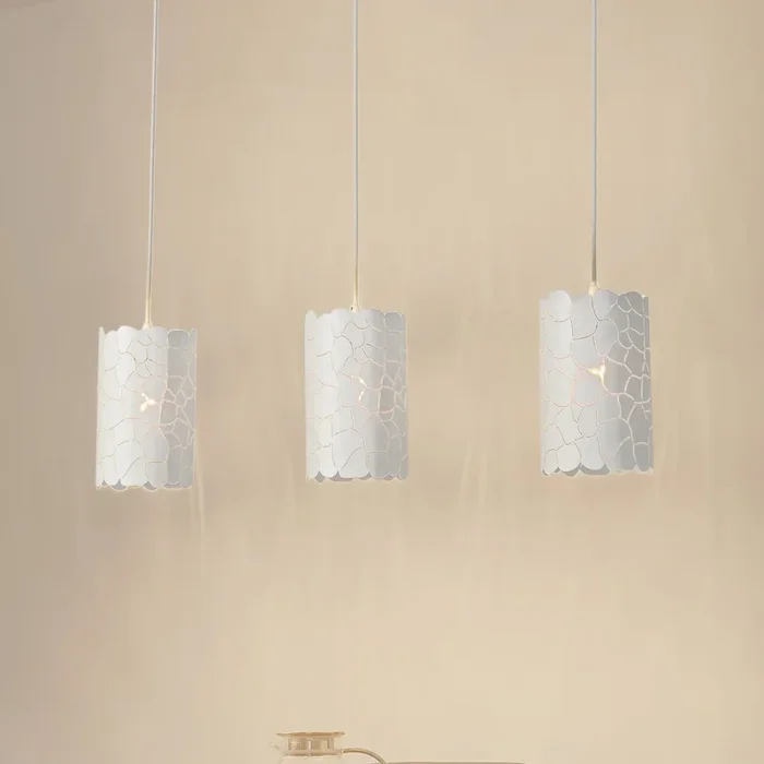 Lámpara colgante Lindby Aralena, blanca, 3 luces, longitud 92 cm