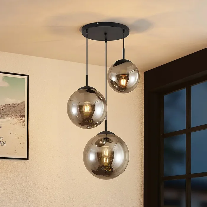 Lámpara colgante Lindby Teeja, ahumada, 3 luces, Ø52cm, cristal, E27