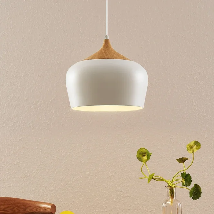 Lámpara colgante Lindby Vilsera, blanca, metal/madera, 26 cm, E27