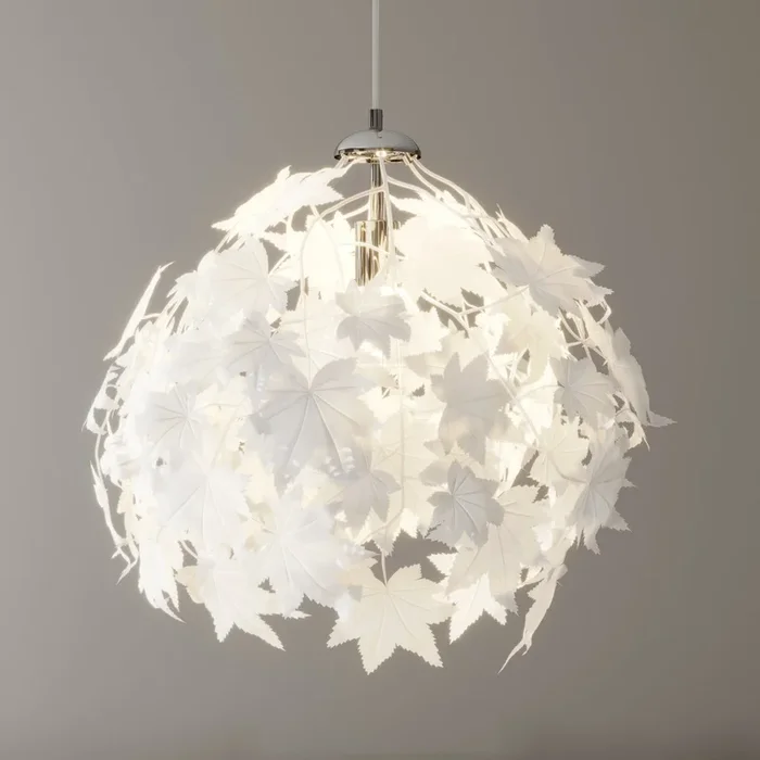 Lámpara colgante Maple con diseño de hojas
