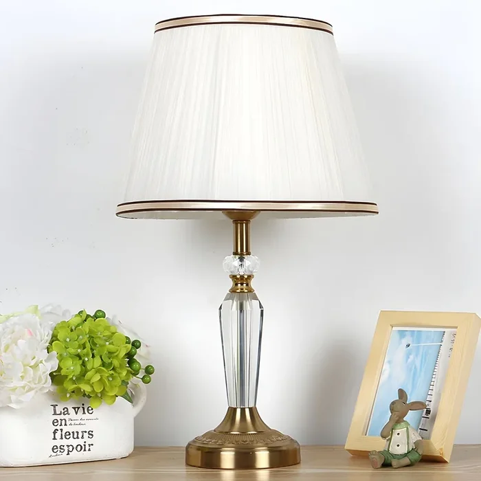 Lámpara de Mesa con Pantalla de Tela Blanca 1 Cabezal Luminaria de Noche para Salón Estilo Simple