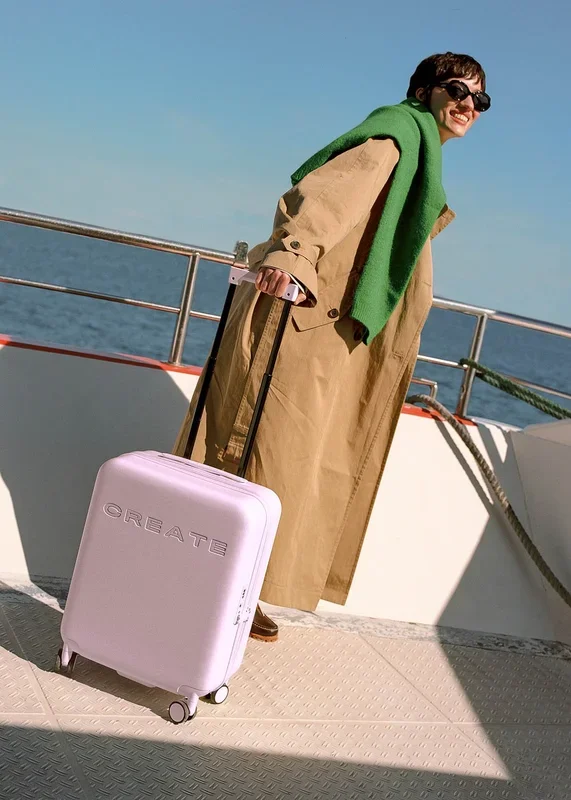 LUGGAGE STUDIO – Maleta rígida de policarbonato con candado TSA y ruedas multidireccionales