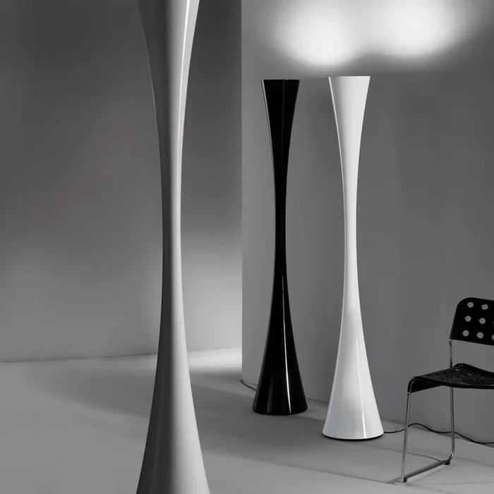 Martinelli Luce Biconica Lámpara de pie LED 180 cm negro