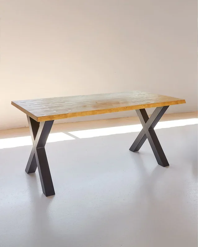 Mesa de comedor Aurora Roble envejecido Negro 220 x 85 – Hannun
