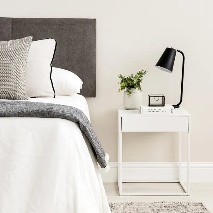 Mesita blanca Ansel Blanco – Kenay Home