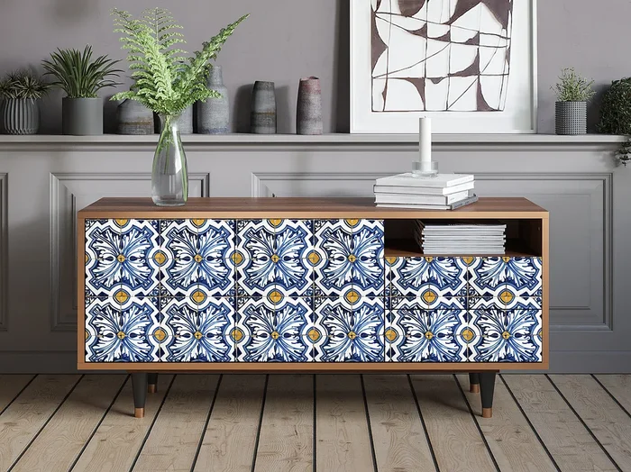Mueble de TV – 125х56х41 cm – T7 – Lovely Cornflowers, Nogal