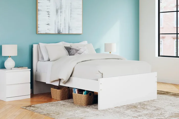 Onita White Full Platform Bed
