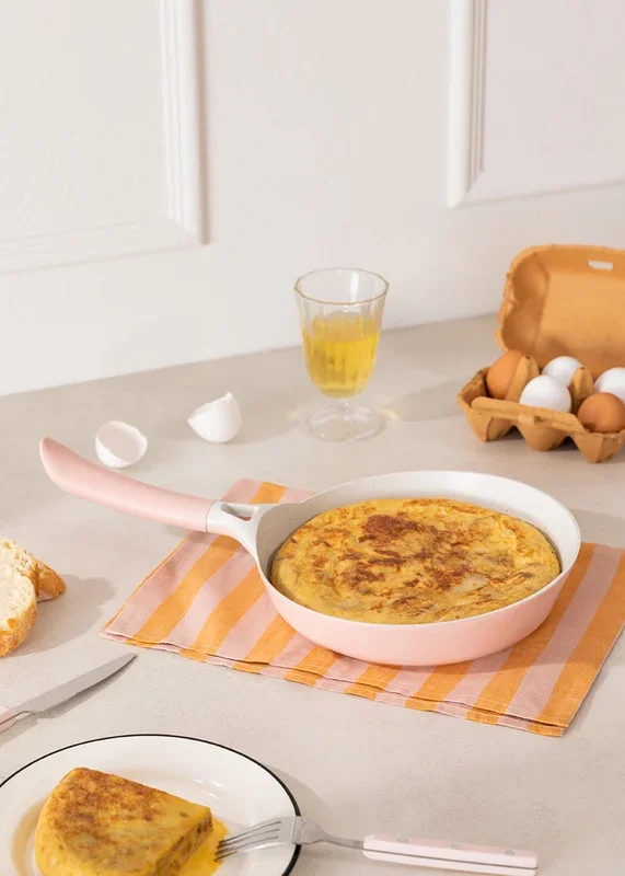 PAN STUDIO – Sartén de aluminio fundido con revestimiento cerámico