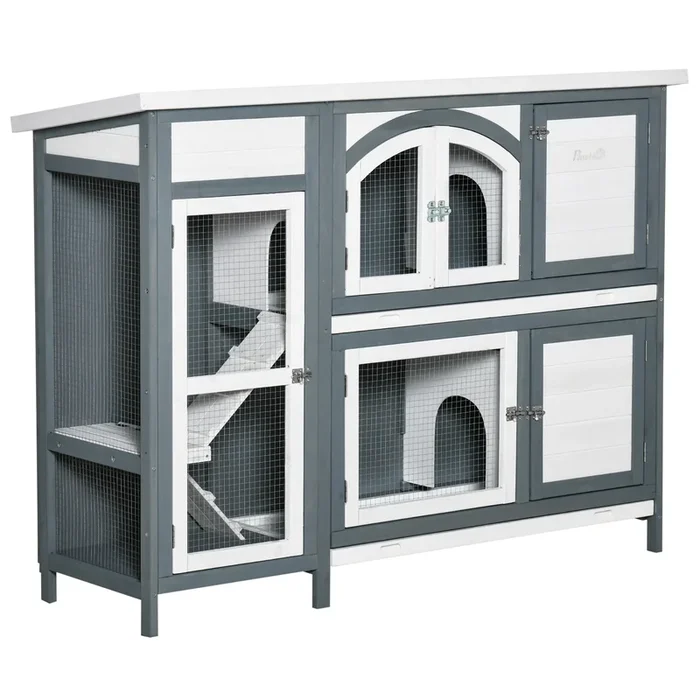 PawHut Conejera de Madera Exterior de 2 Niveles Jaula Grande para 2-4 Conejos con Techo Asfáltico Puertas con Cerradura Bandejas Extraíbles y Rampa 145x48x108 cm Gris y Blanco