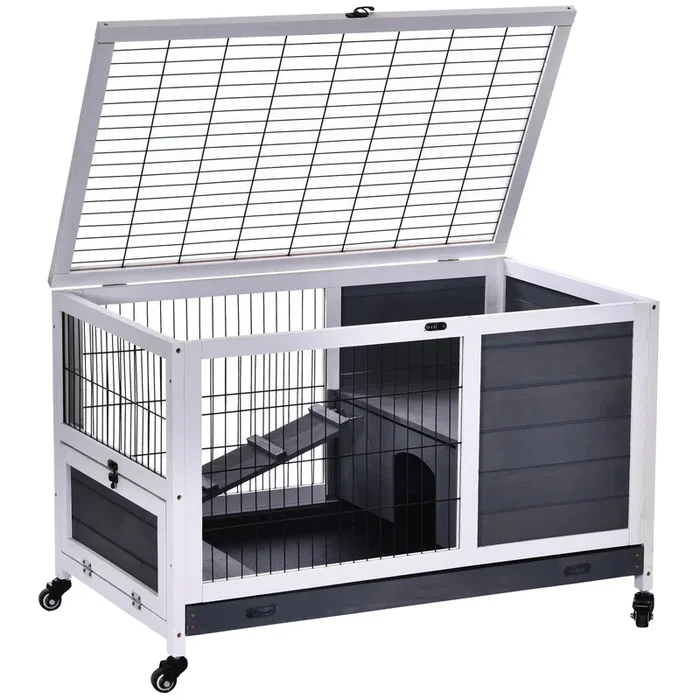 PawHut Jaula para Conejos de Madera Conejera para Mascotas Pequeñas Portátil Interior con Techo Abrible Rampa Bandeja Extraíble para Conejillos de Indias 90x53x59 cm Gris y Blanco