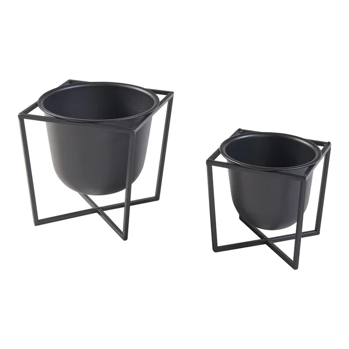 Set de 2 soportes para plantas Nordmaling con macateros metal – Negro [en.casa]