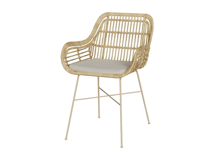 Silla de mimbre con cojín de tela y patas de metal beige – Chiloe