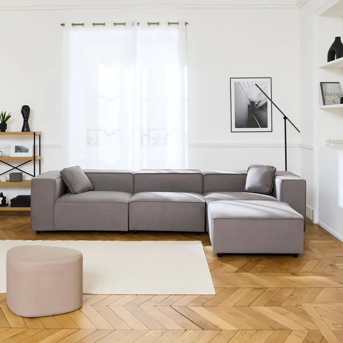 Sofá modular de 3-4 plazas con tejido repelente al agua y 1 puff